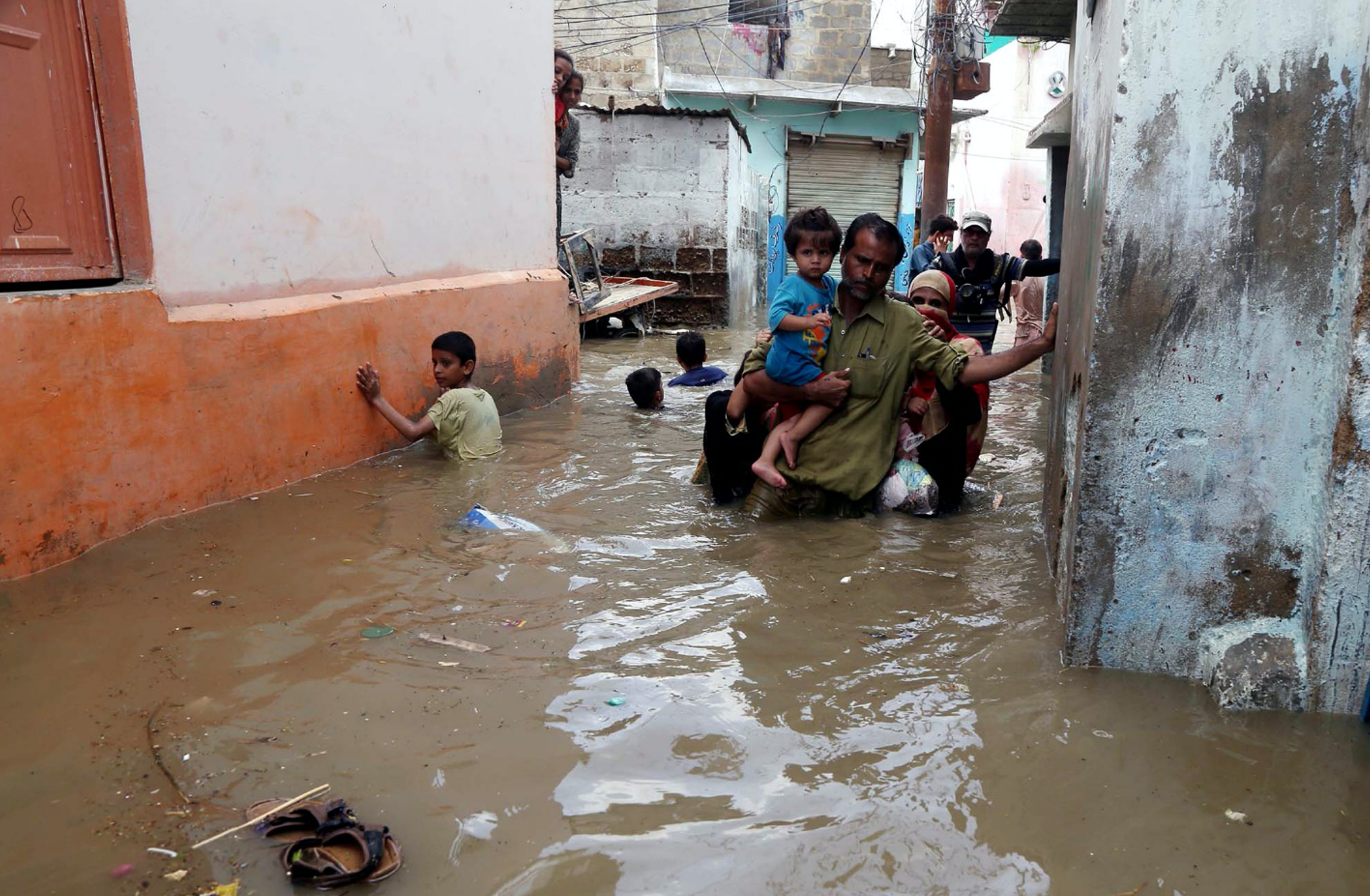 © Shutterstock.com: A flooded street in Karachi. Pakistan experiences frequent floods due to heavy monsoon rainfalls