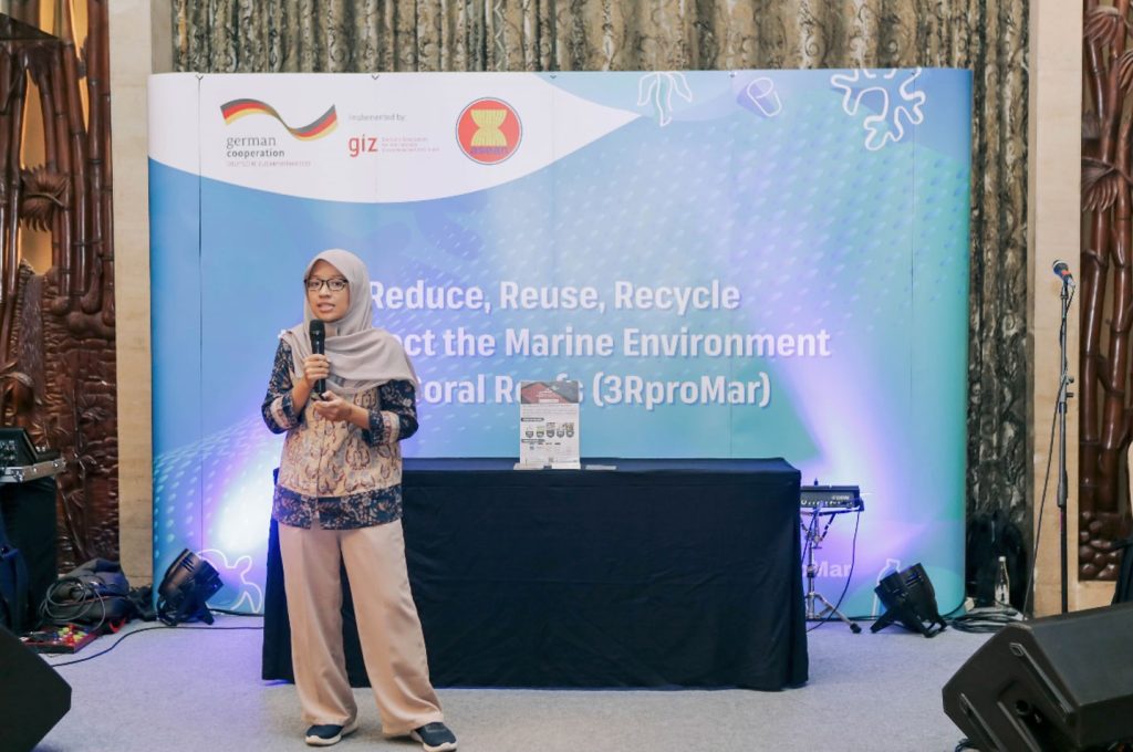 Circular Economy and Waste Management Specialist of Kibumi, Ainun Asifa, for the side event session - Kick Off of GIZ 3RproMar's Pilot Projects