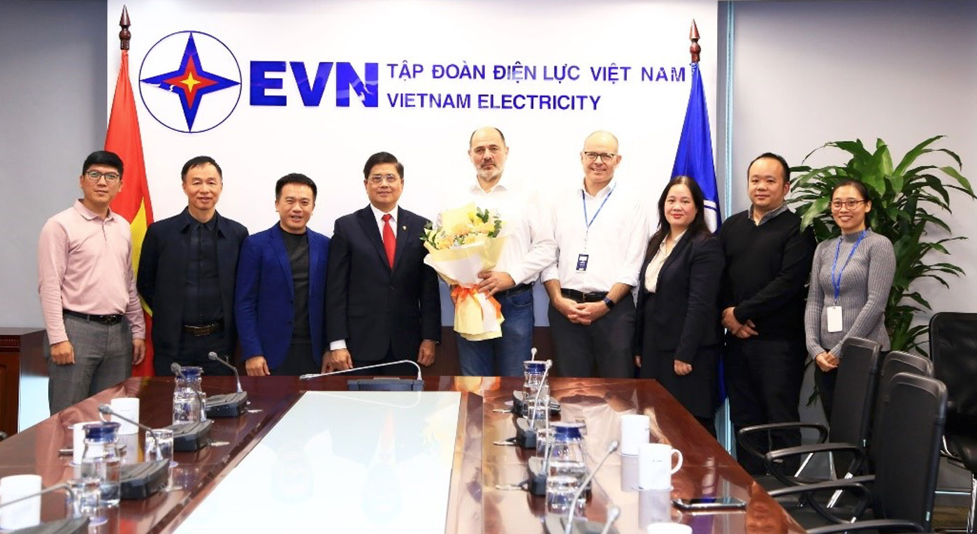 Mr. Bernd with EVN leaders and officials on his last day at work